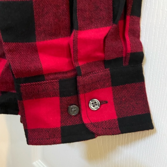 🆕NEW-MEN’S CLUB ROOM BY MACY’S FLANNEL RED AND BLACK PLAID BUTTON DOWN SHIRT. - Picture 15 of 16